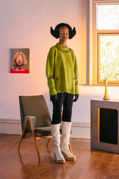 Look 10